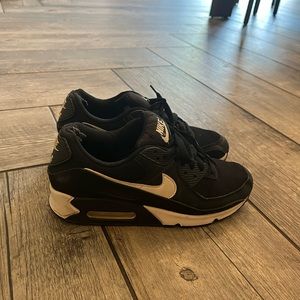 Nike Max size 7